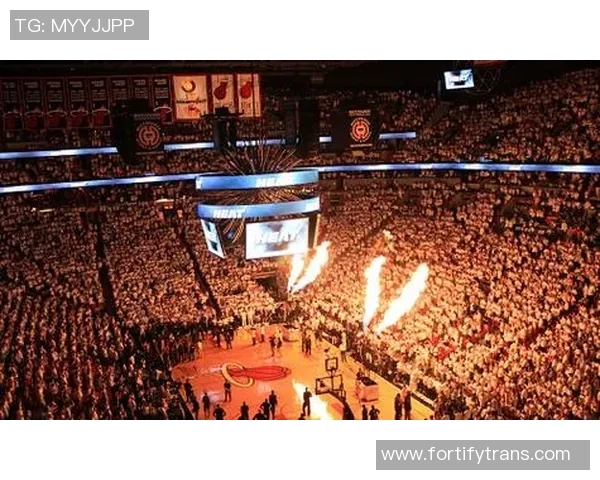 小牛队与热火队揭幕战精彩对决引发球迷热情期待