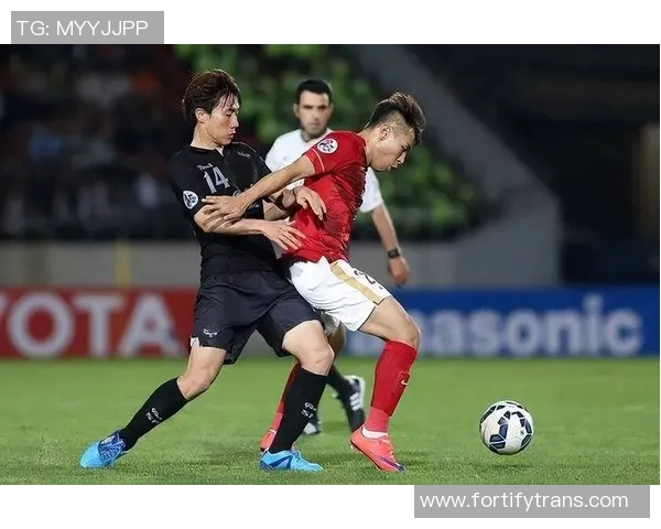 福田黄蜂与横滨FC激战正酣谁能在赛场上笑到最后 福田黄蜂与横滨FC激战正酣谁能在赛场上笑到最后