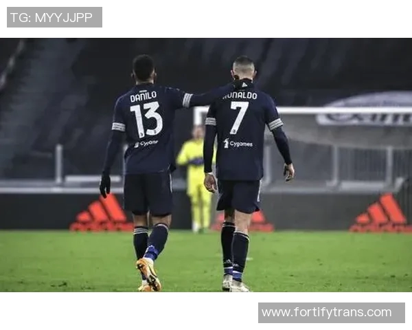 萨索洛与罗马激战正酣比分悬念引发球迷热议