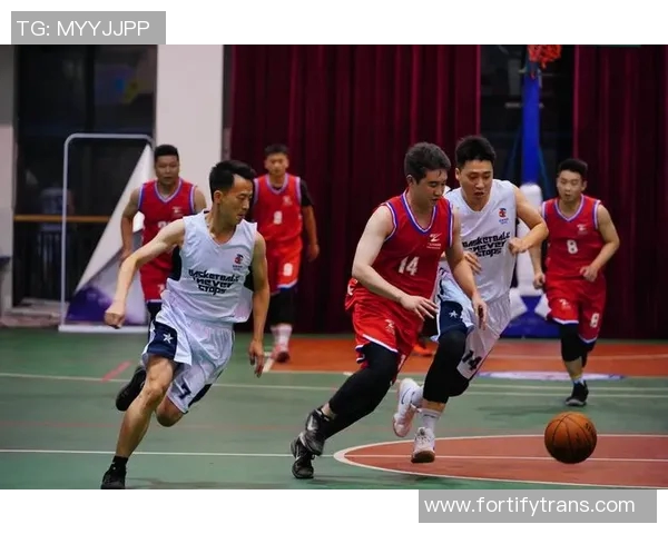 重庆篮球队整体表现分析:压制与失误的双重影响探讨 重庆篮球队整体表现分析:压制与失误的双重影响探讨