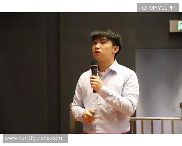 黄磊亲述网球之道:从初学者到高手的心路历程与技巧分享 黄磊亲述网球之道:从初学者到高手的心路历程与技巧分享