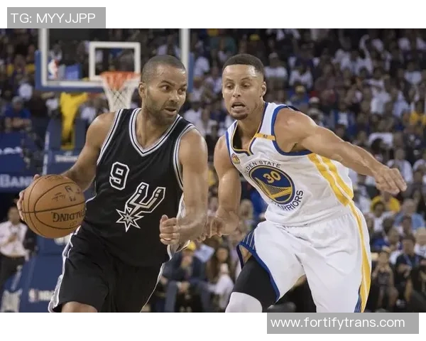 勇士与马刺激战正酣直播室全程回顾精彩瞬间与赛后分析